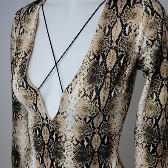 Fashion Nova  Snake Print Bodysuit - Picture 2 of 3